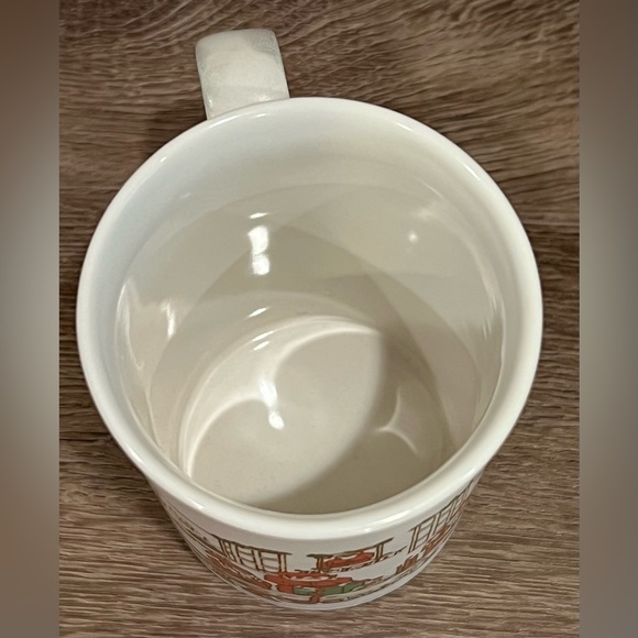 Santa’s Elf Workshop Dunoon Ceramic Christmas Mug. - Picture 7 of 7